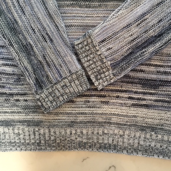 SOLD*NWOT! JohnPaulRichard sweater - Picture 3 of 4